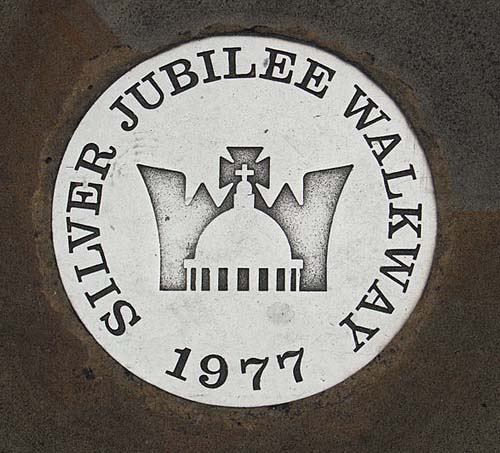 Londen_jubilee_walkway.jpg